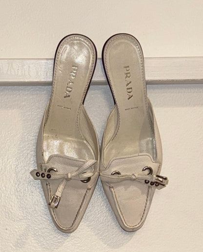 90s PRADA White Kitten Heel Mules (36.5)