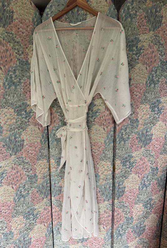 VTG White Chiffon Floral Embroidered Duster