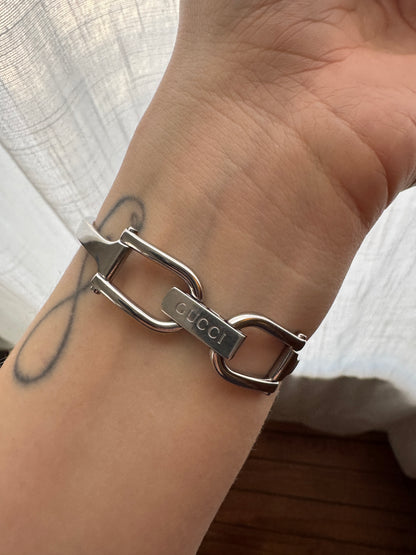 2000s GUCCI 1500L Pink Dial Silver Bangle Watch