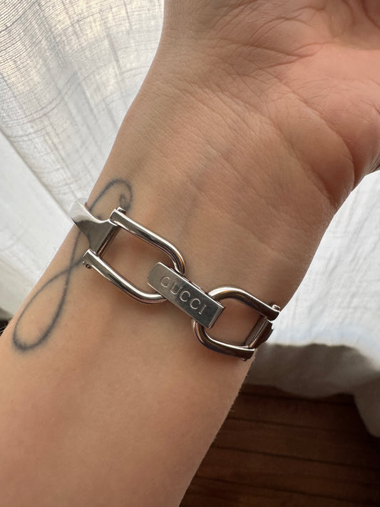 2000s GUCCI 1500L Pink Dial Silver Bangle Watch