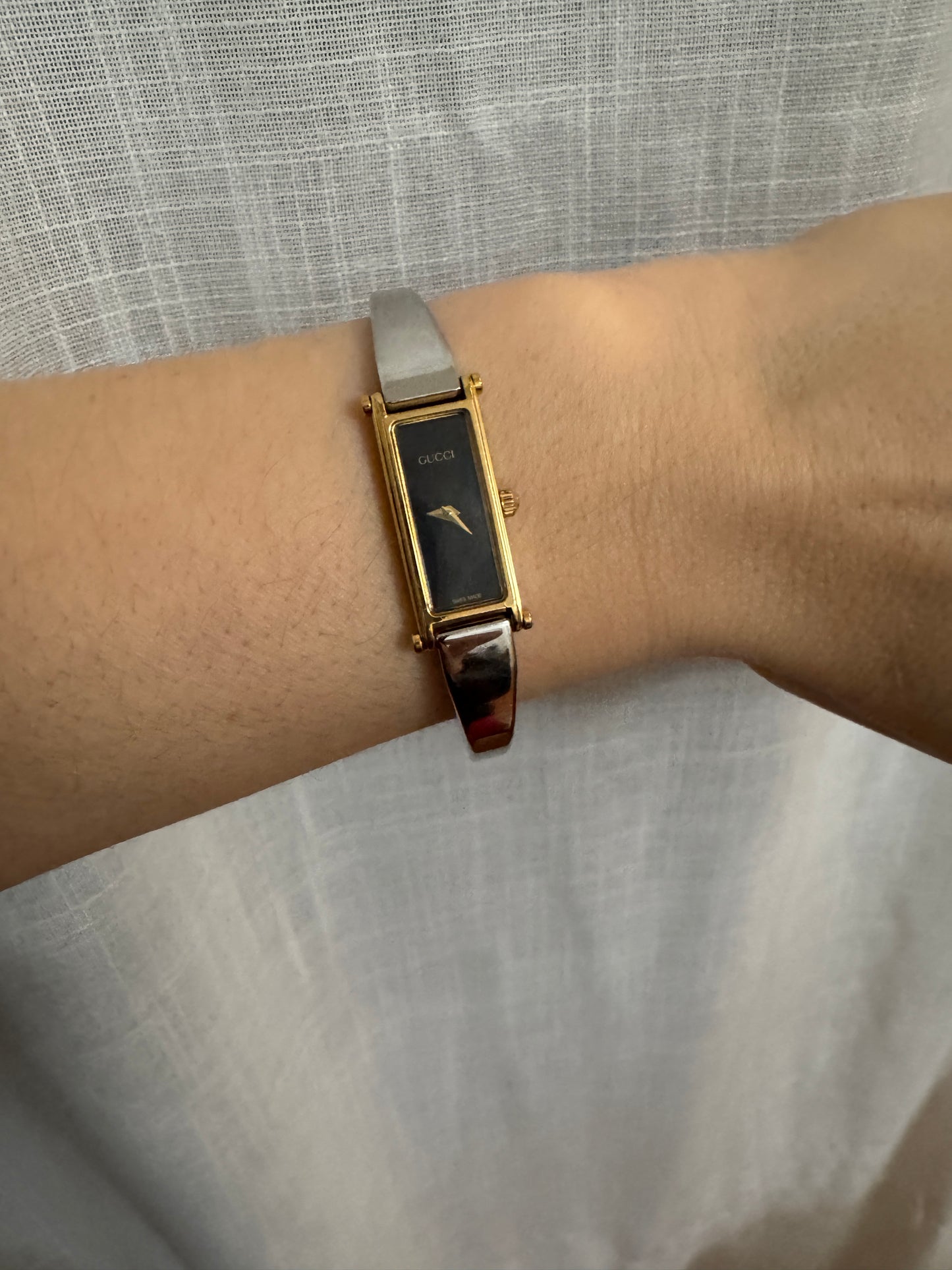 2000s GUCCI 1500L Black Dial Two Tone Bangle Watch