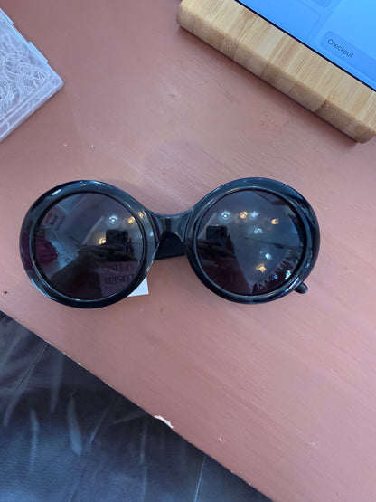 2000s GUCCI 2401 Black Sunglasses