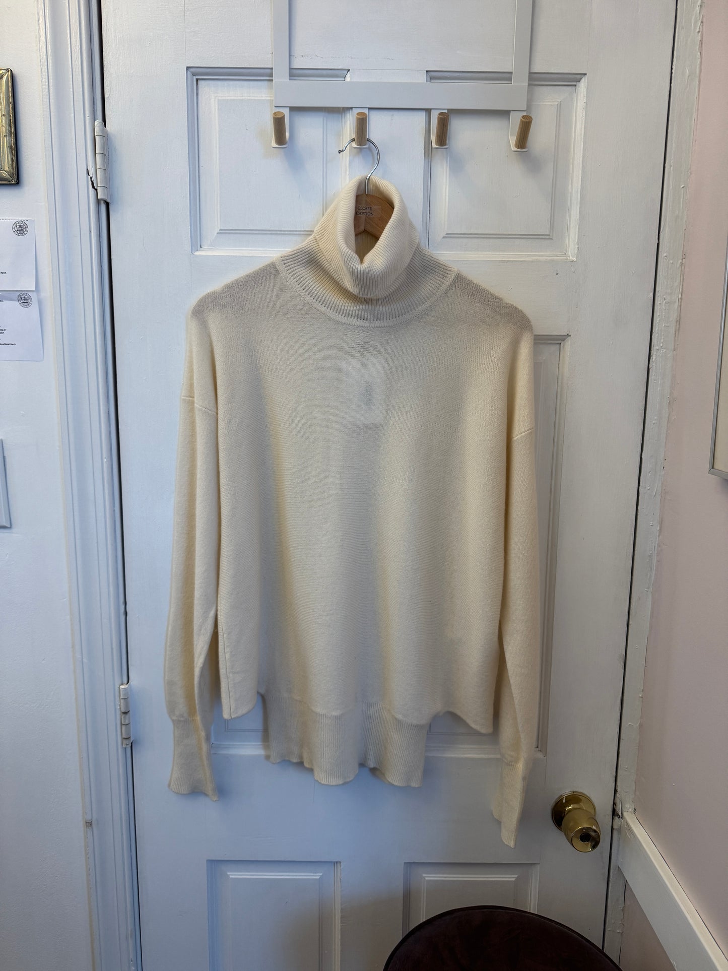 VTG CHLOE 100%Cashmere Cream Turtleneck (S-L)
