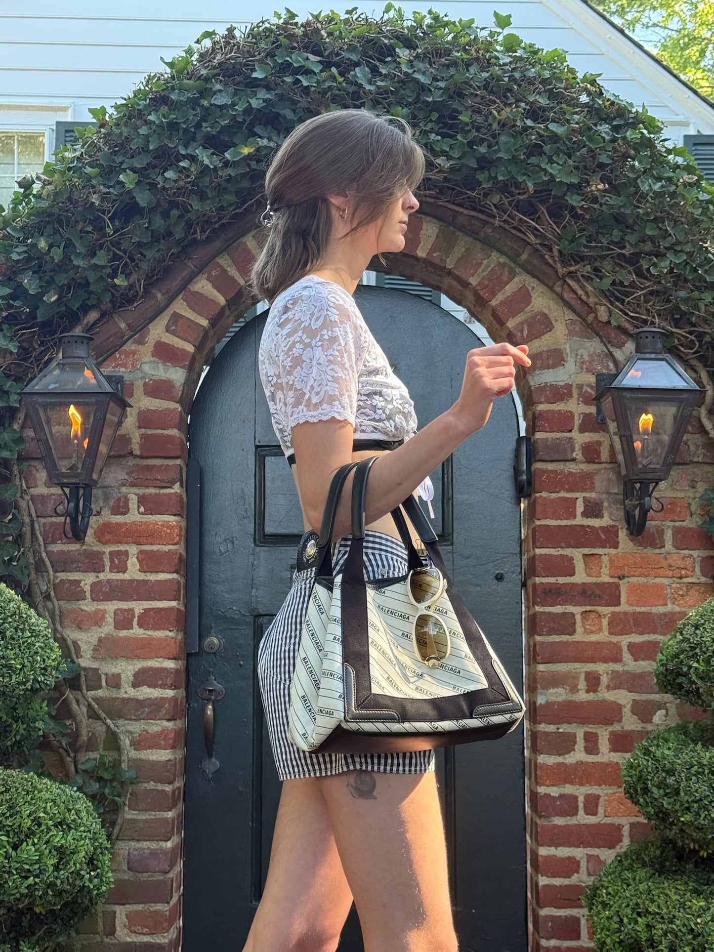 SS2019 BALENCIAGA Ivory Cabas Bag w/Pouch
