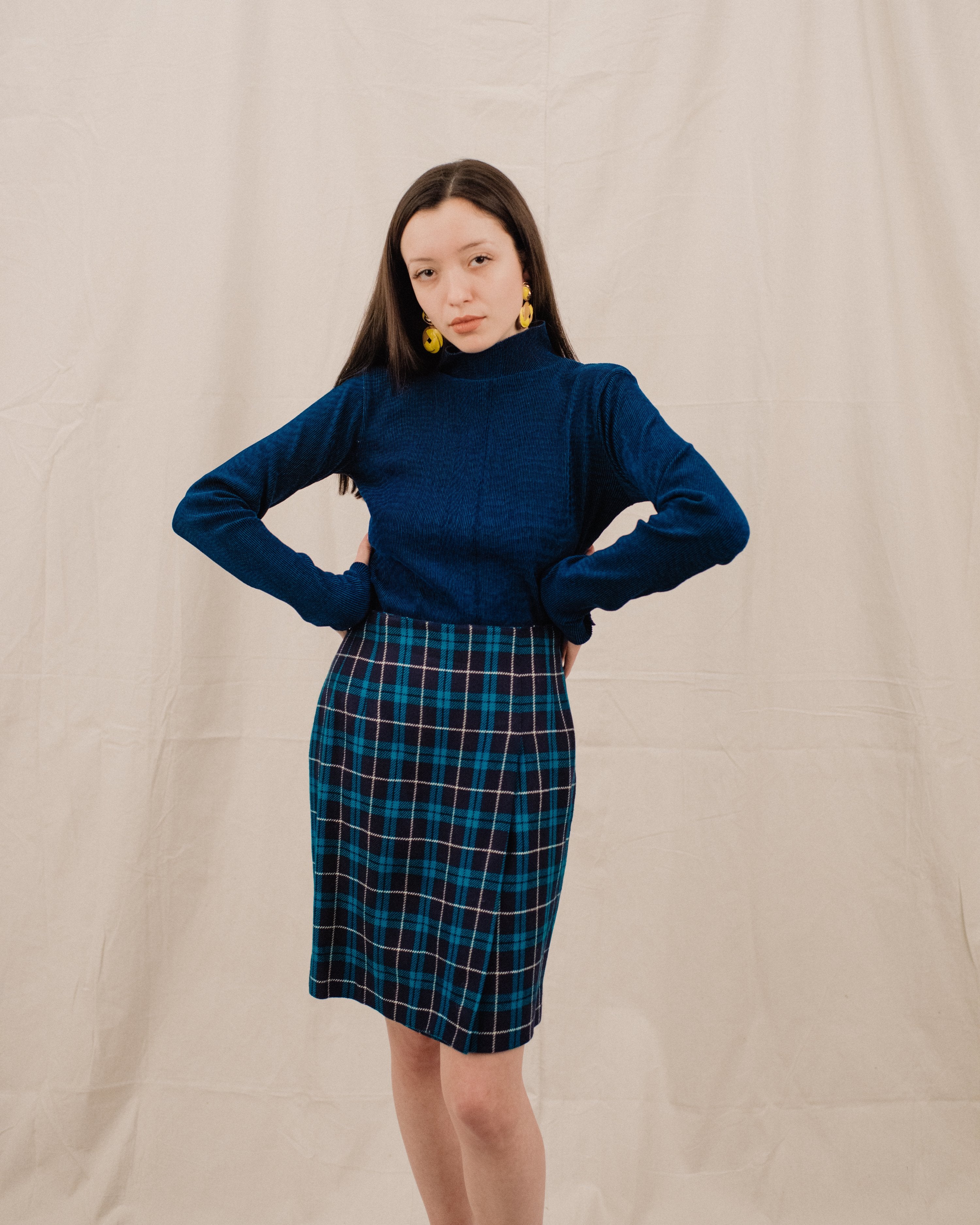 Vintage GIANNI Plaid Faux Wrap Wool Skirt (S) – Closed Caption