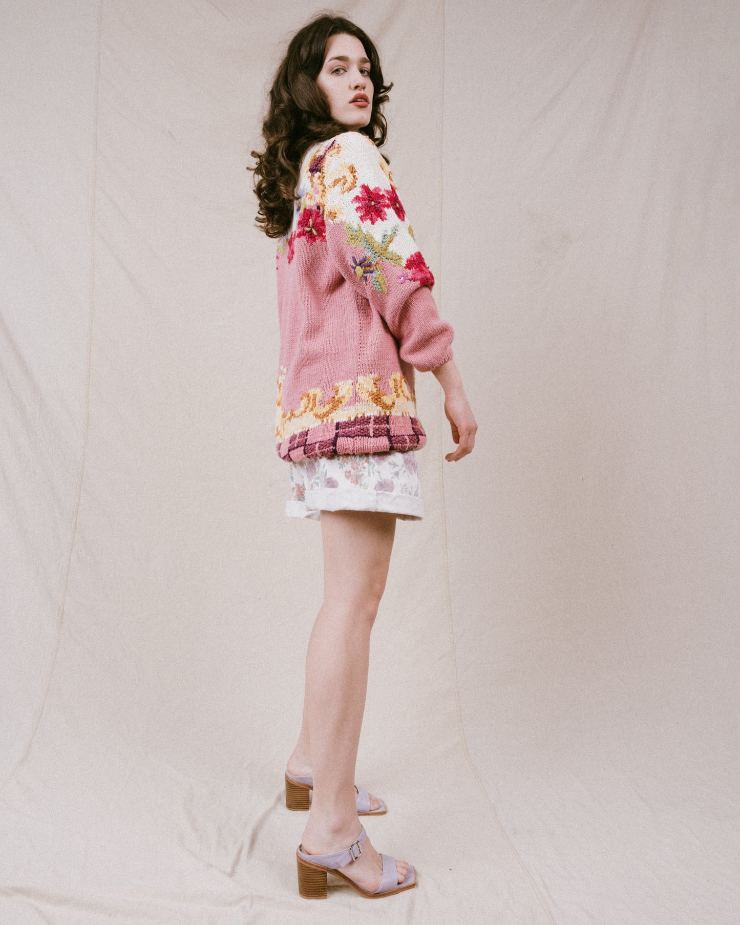 Vintage Floral Denim Shorts (S/M)