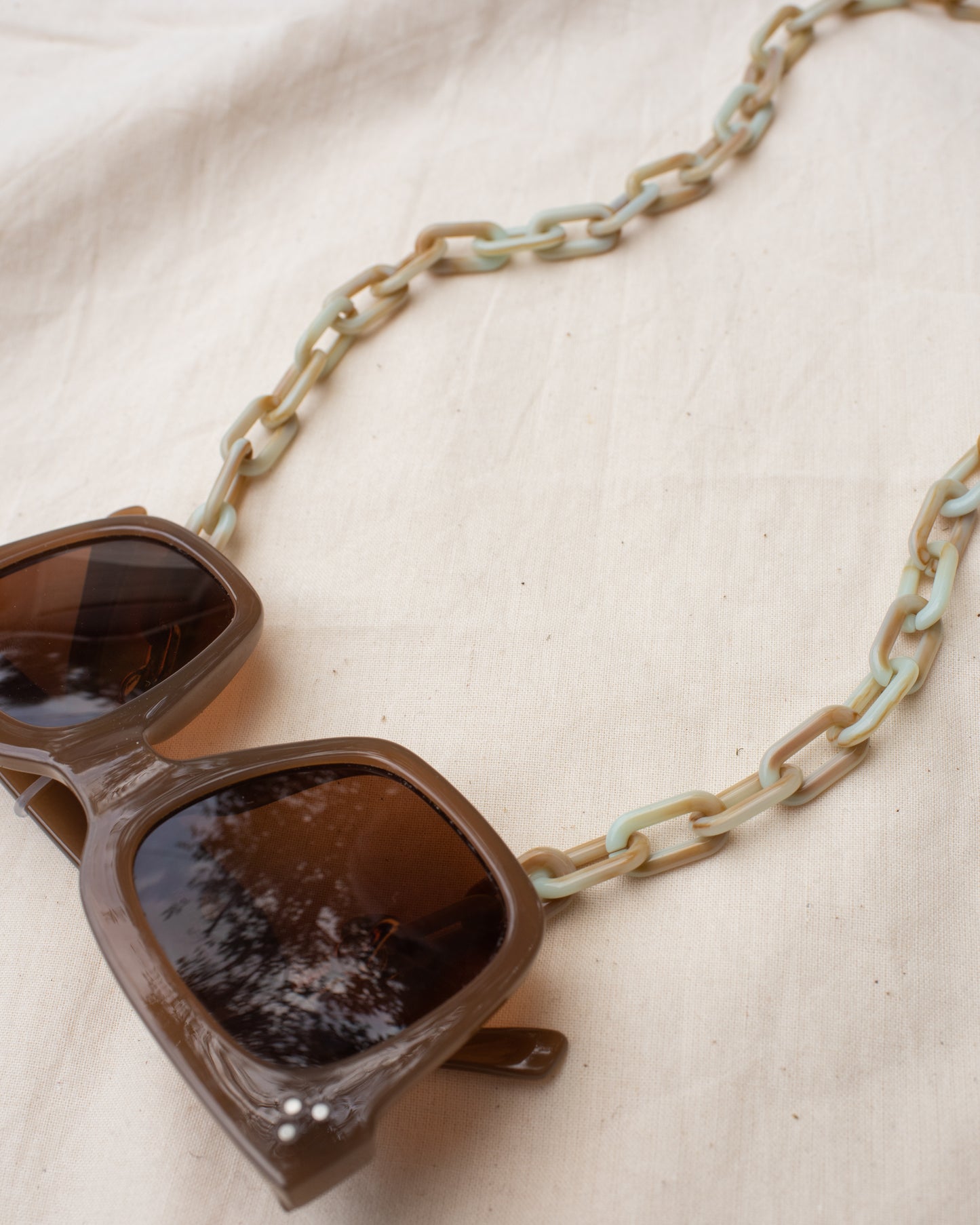 Chunky Caramel Drizzle Eyewear Chain