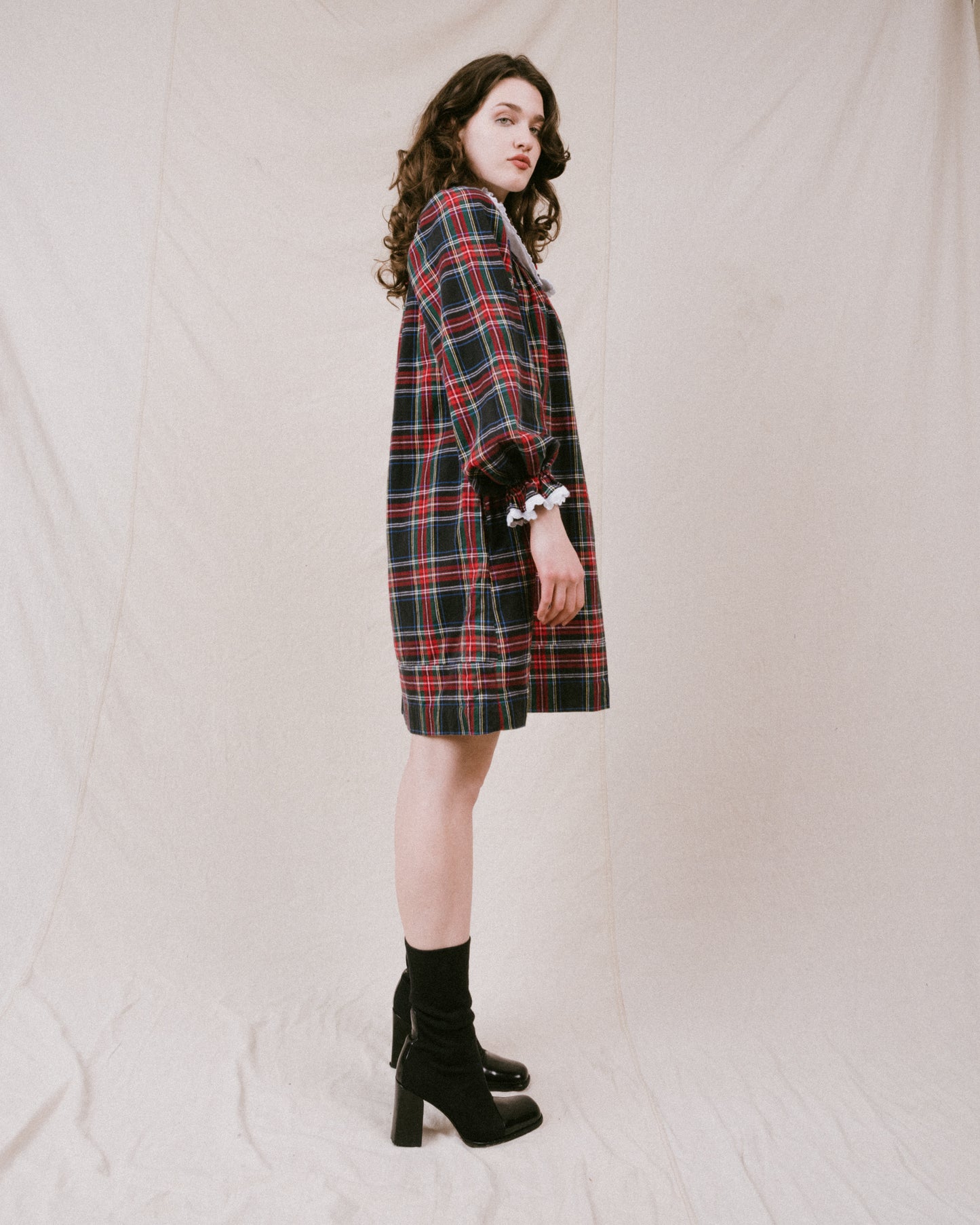 Vintage Plaid Frilly Dress (S/M)