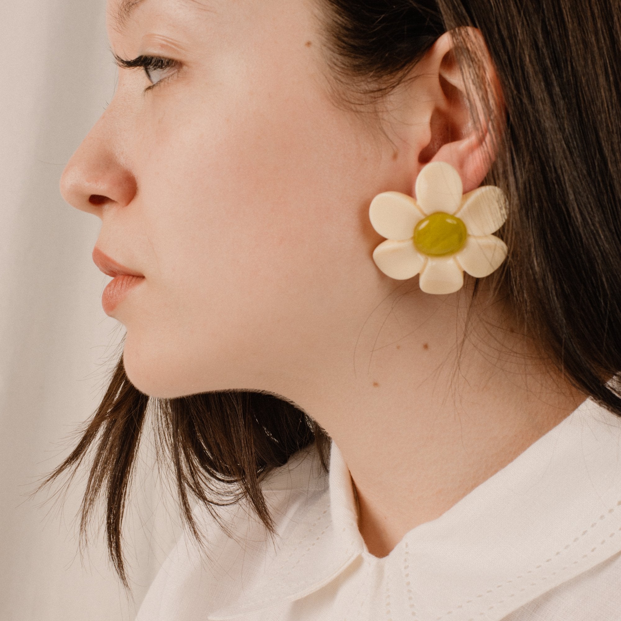 LIYA - • Close up caption of the Agate & Pearl stone earrings, from the  latest FW19/20 jewelry collection. • • • • 📸: @george.kolbaia MUA:  @annagadelia Model: @anukazedginidze @troublemakerz_agency | Facebook