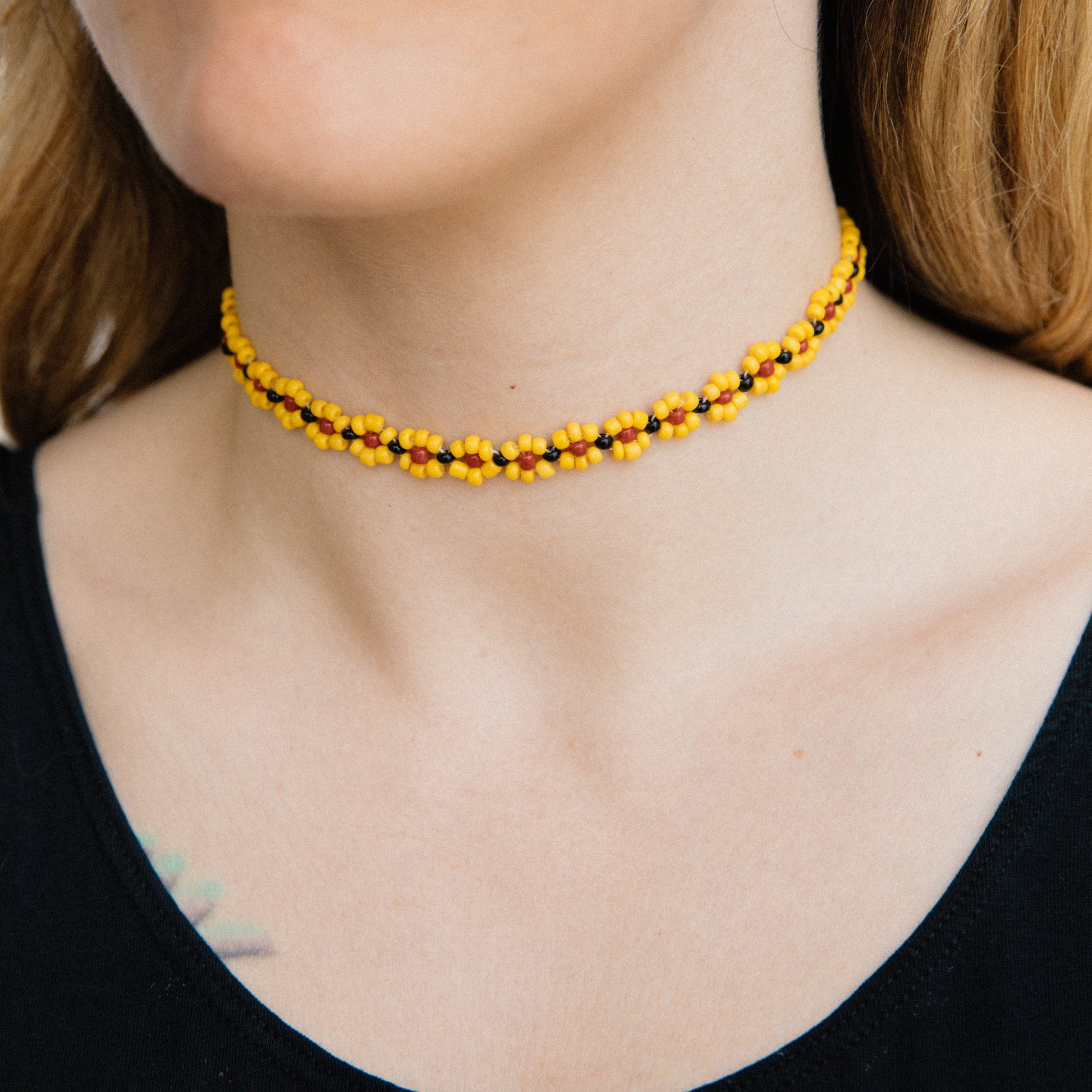 Daisy Yellow Beaded Floral Choker Necklace