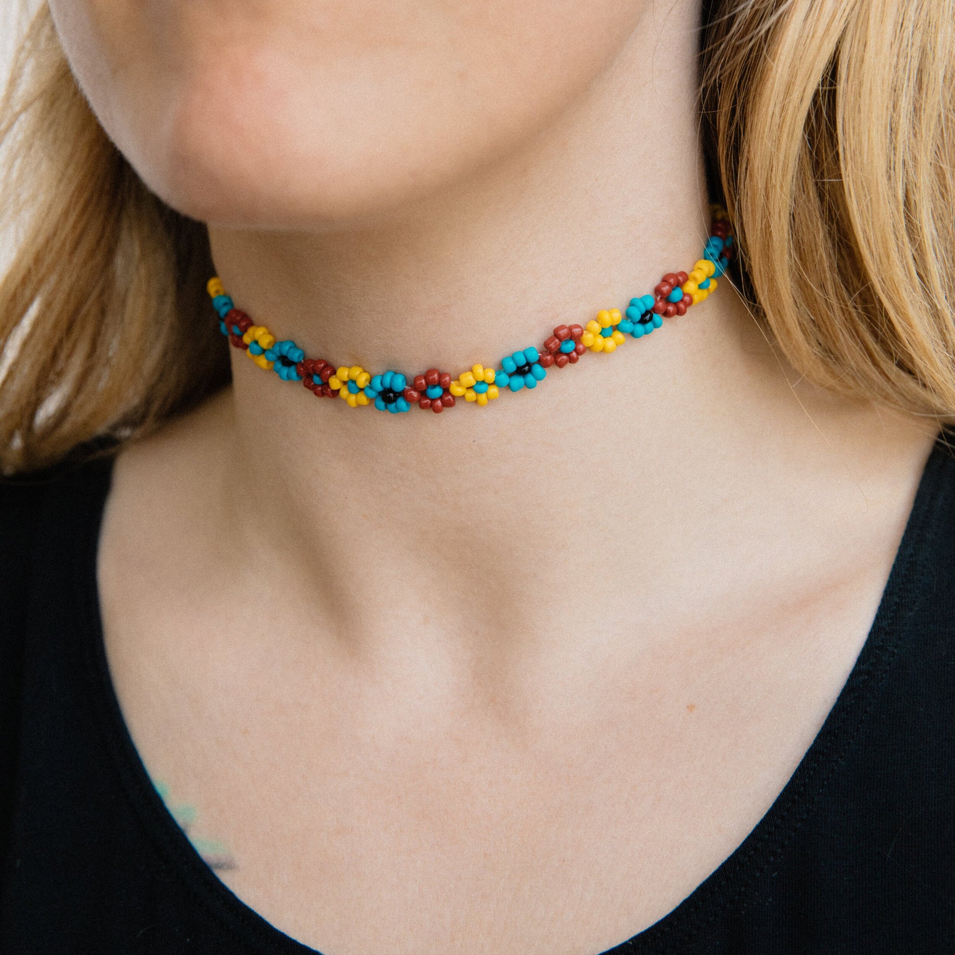 Daisy Colorful Beaded Floral Choker Necklace
